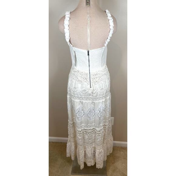 Alice + Olivia Alora Embroidered Crochet Lace Eyelet Floral Maxi Dress Size 4 - Picture 9 of 11
